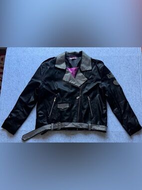 Dolls Kill x Bratz Black Faux Leather Rhinestone Moto Jacket Women’s 1X Y2K NEW